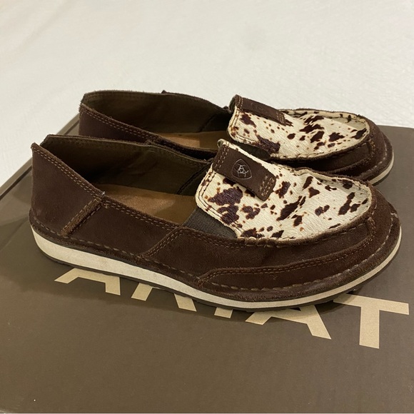 Women’s Ariat cow print loafers cruisers slip on shoes - Picture 3 of 11